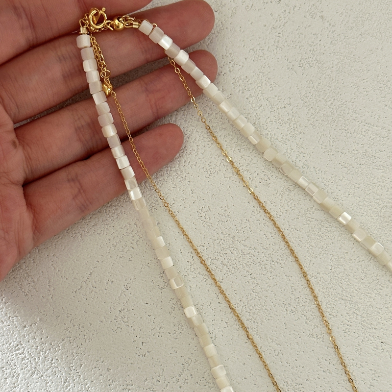 VLS Double Layers Pearl and Shell Beaded Necklace for Women - Image 3