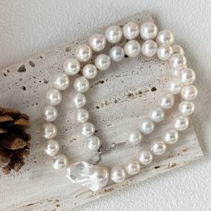 pearl beaded necklace