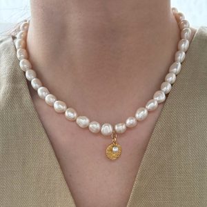 pearl beaded necklace