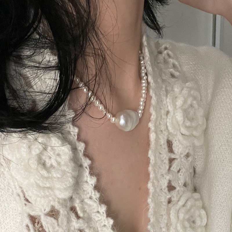 baroque pearl necklace