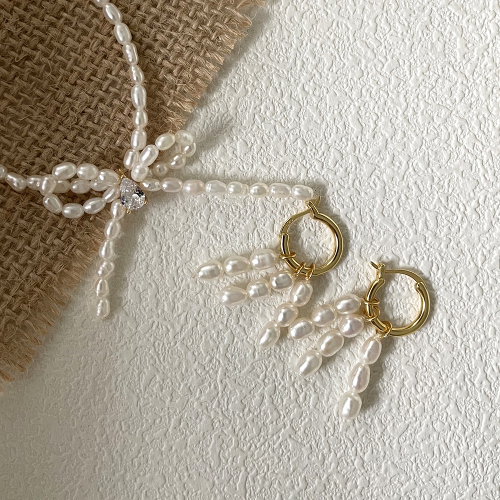 18K gold pearl dangle earrings