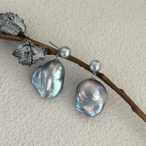 Japanese akoya pearl
