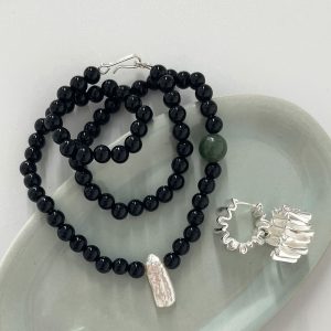black onyx pearl necklace