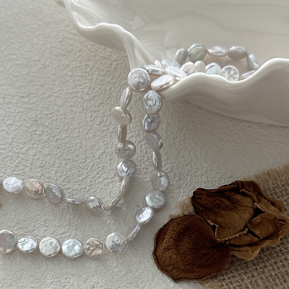 VLS 18K Gold Small Baroque Pearl Necklace - Image 2